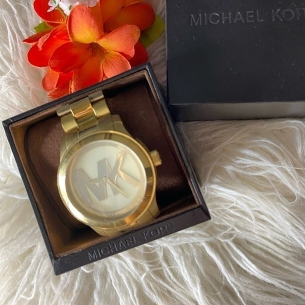 Limited sale 🛍️ Michael Kors gold watch